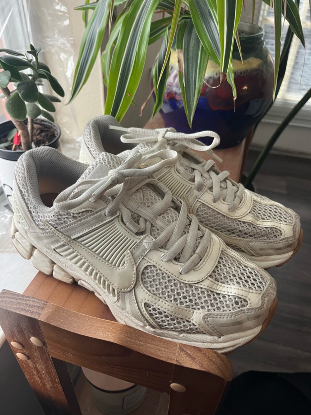 Nike Zoom Vomero 5 Sneakers